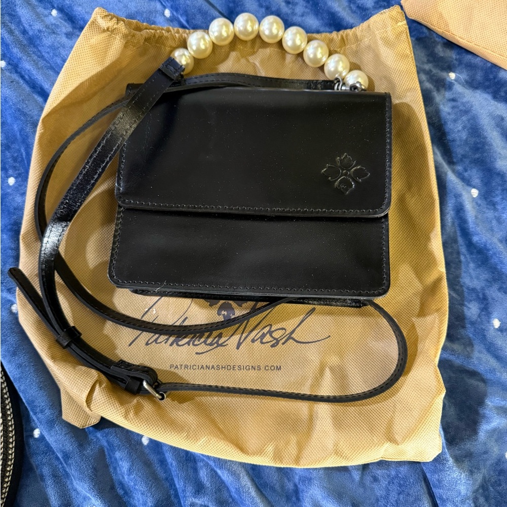 Patricia Nash Black Crossbody Bag with Pearl Handle